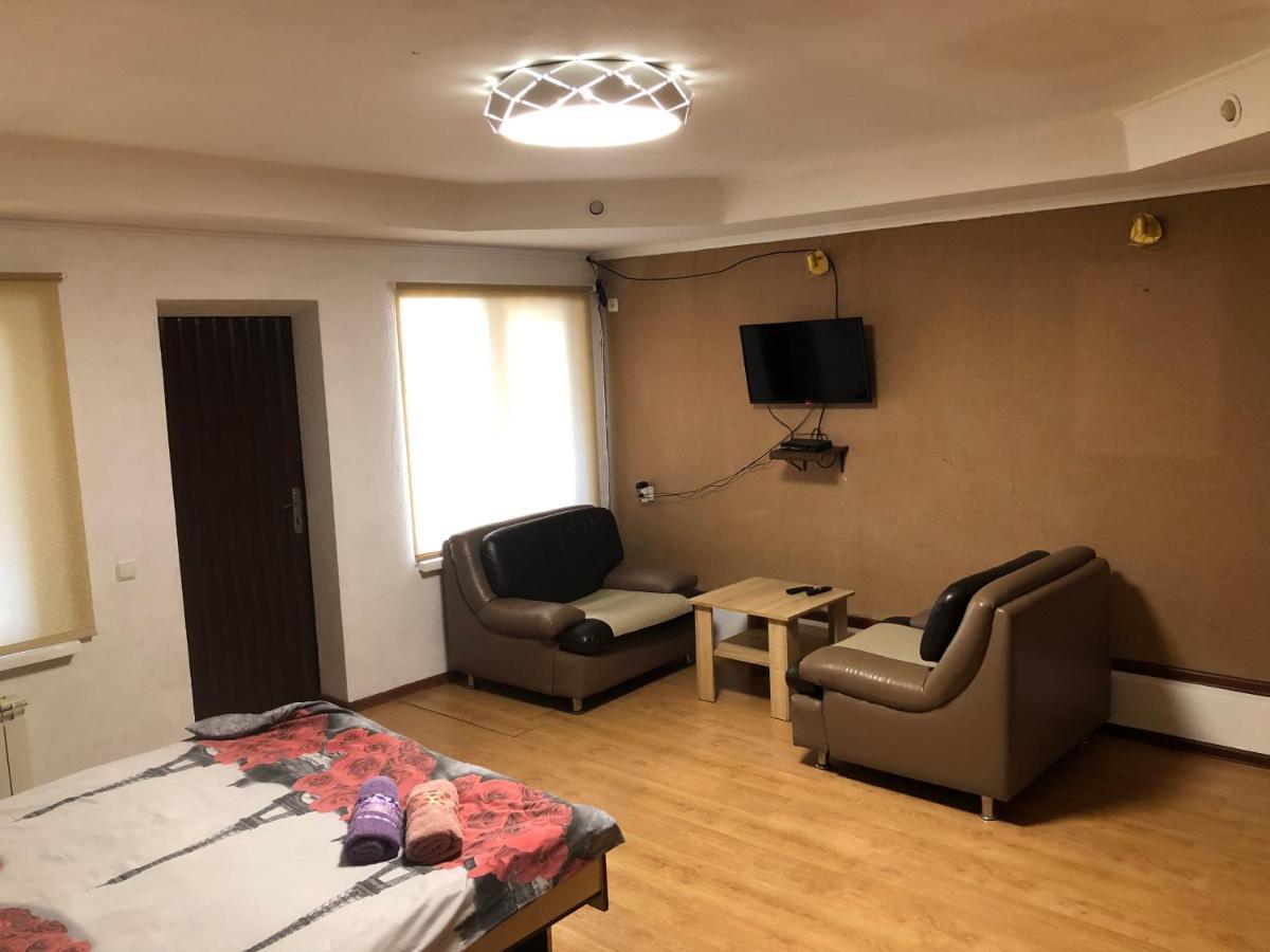 Mini-Hotel Аул Zaporizhia Екстериор снимка